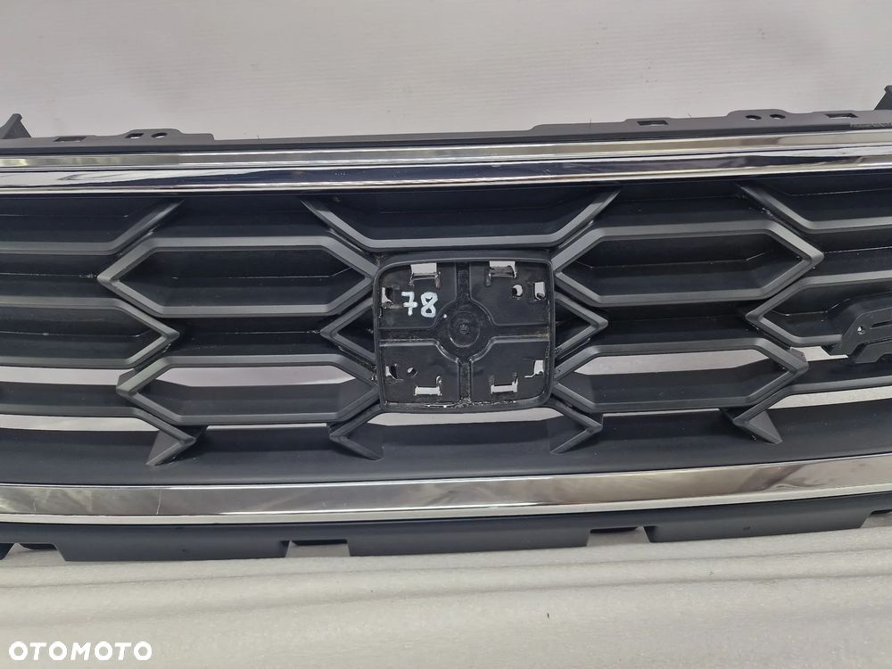 SEAT ARONA FR 6F9 17- ATRAPA / GRILL PRZEDNI PRZÓD , NR 6F9853654A , NR AUKCJI GR78 - 4