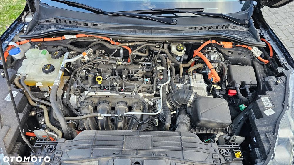 Ford Kuga 2.5 Duratec PHEV TITANIUM X - 31