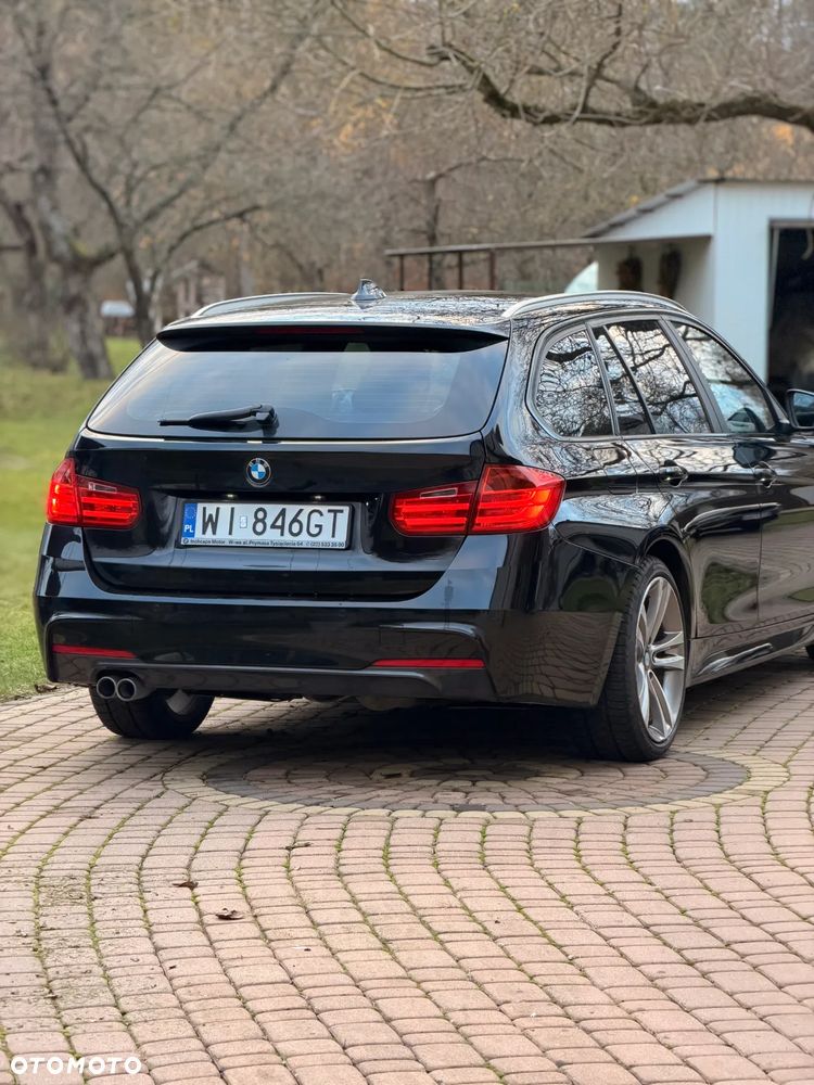 BMW Seria 3 330d Touring xDrive M Sport - 9