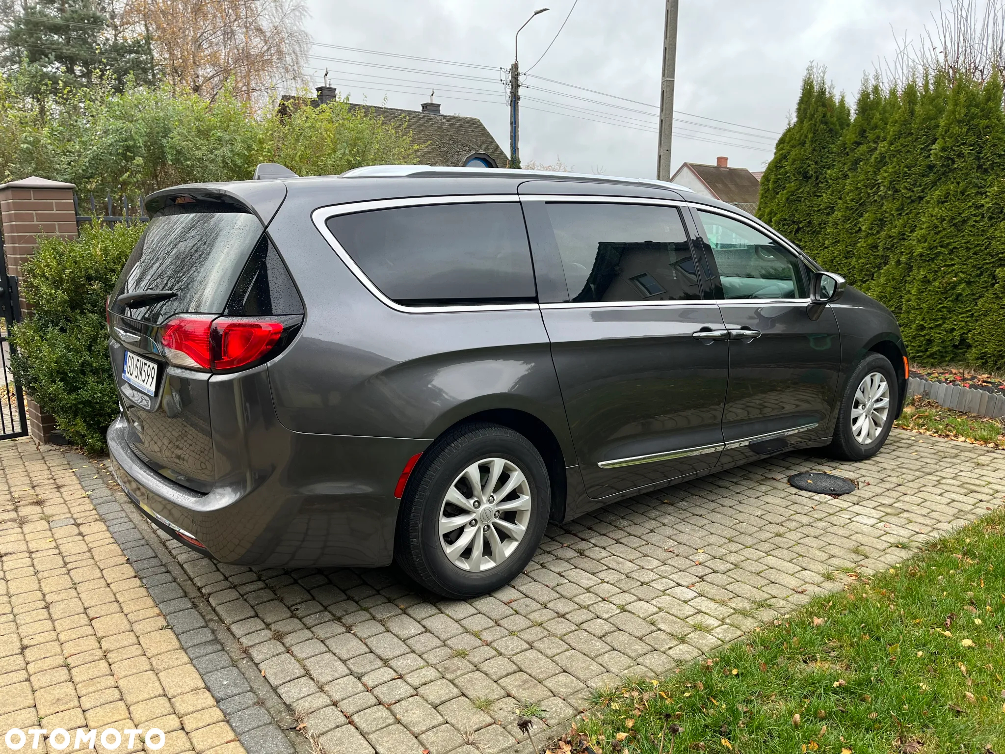 Chrysler Pacifica - 14