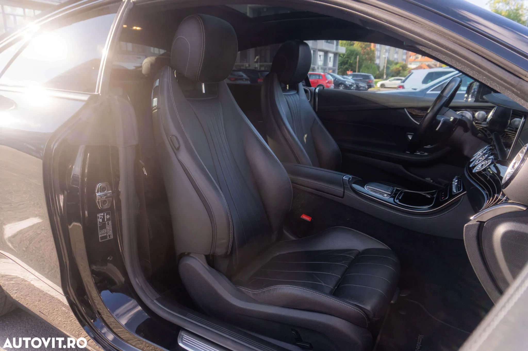 Mercedes-Benz E 220 d 4MATIC Coupe Aut. - 21
