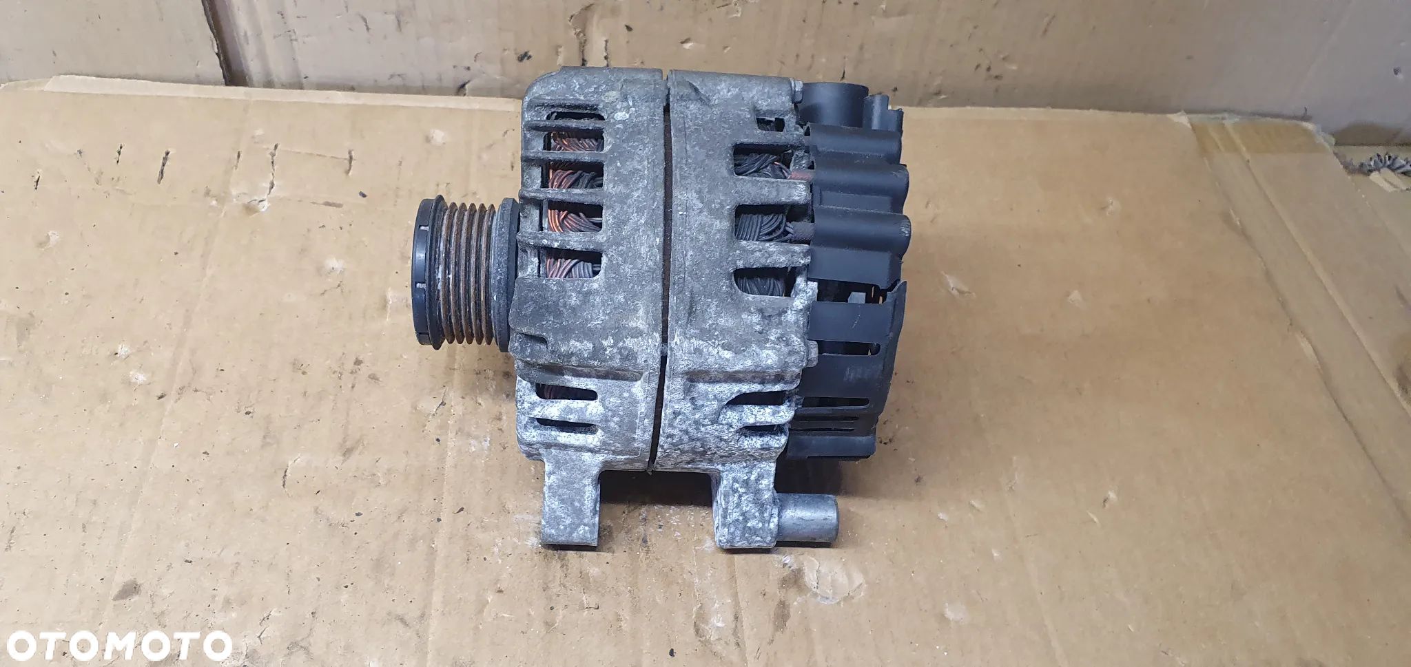 Alternator prądnica Citroen C5 2.0 HDI 9661544880 - 1