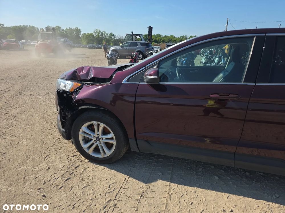 Ford Edge - 10