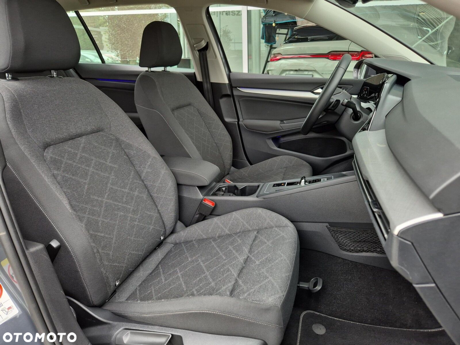Volkswagen Golf - 12