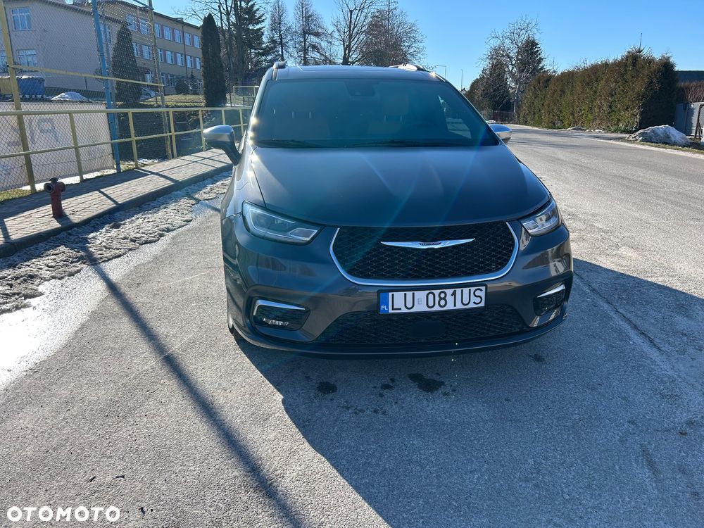 Chrysler Pacifica - 21