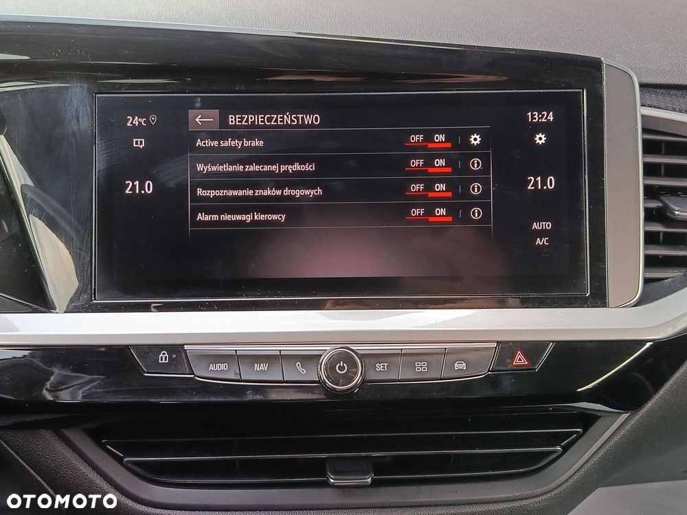 Opel Grandland 1.2 T GS S&S - 24