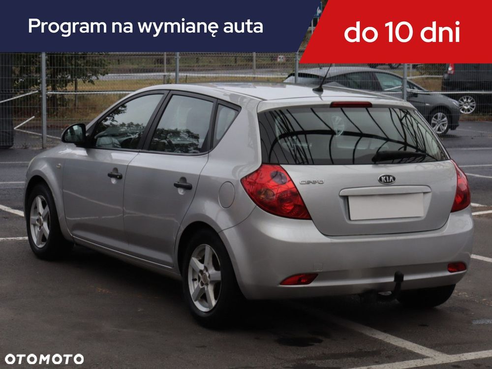 Kia Ceed - 6