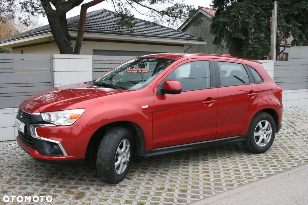 Mitsubishi ASX 1.6 Black Edition - 9