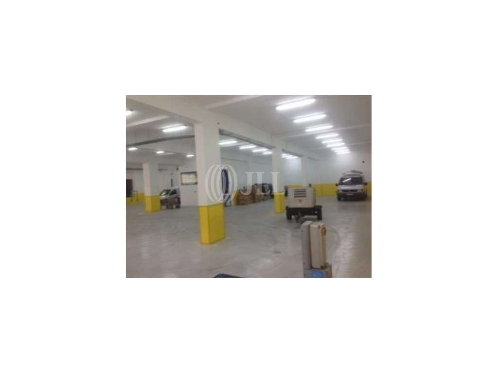 Armazém no Prior Velho, Loures - Grande imagem: 3/5