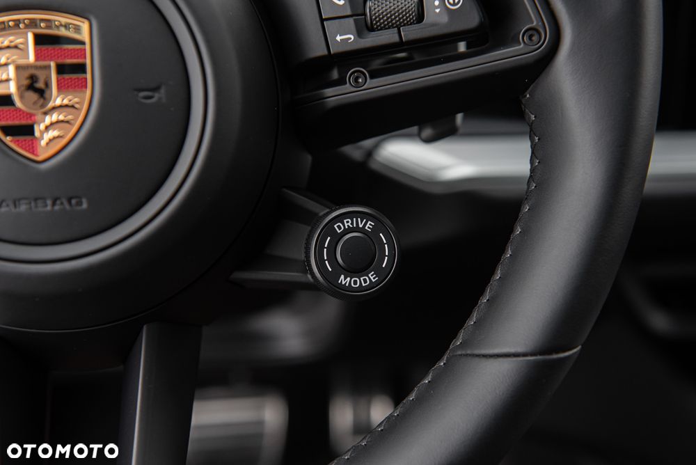 Porsche Cayenne - 23