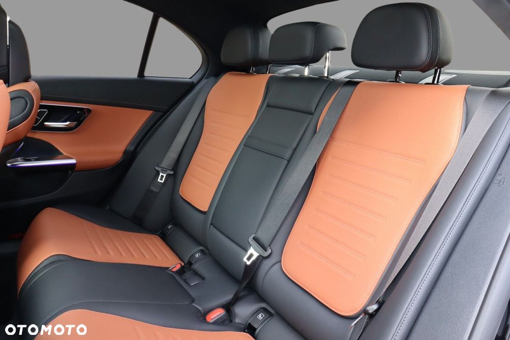 Mercedes-Benz Klasa C - 16