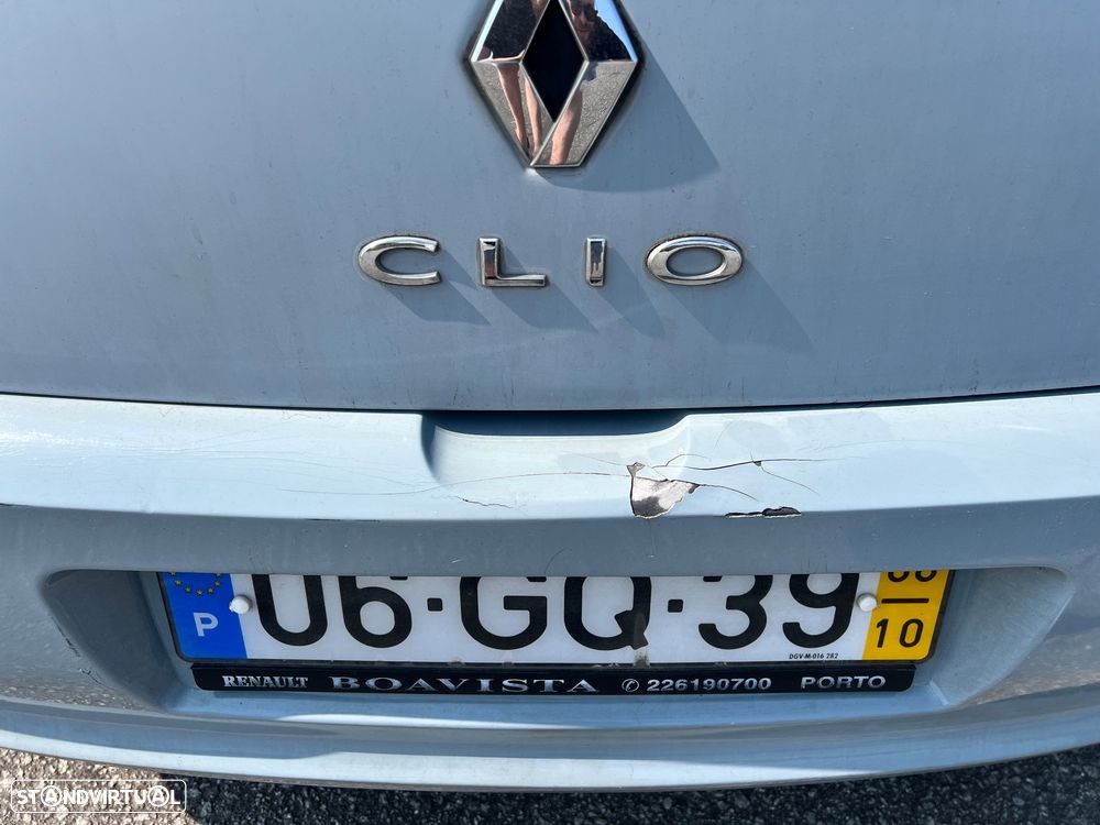 Renault Clio 1.5 dCi Dynamique S - 8