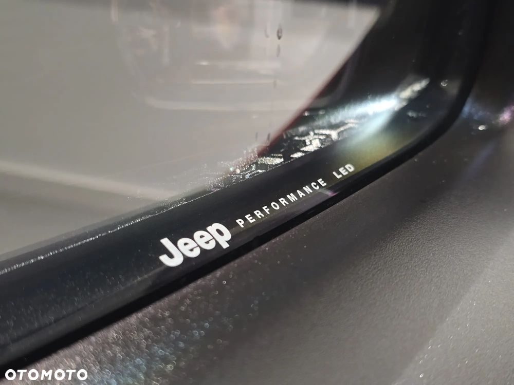 Jeep Avenger 1.2 T3 mHEV Overland 4xe eDCT6 - 16