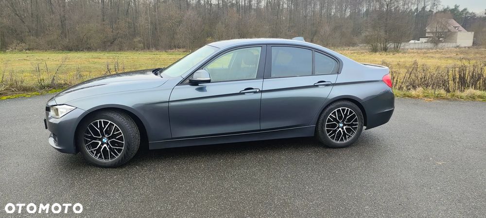 BMW Seria 3 318d - 6