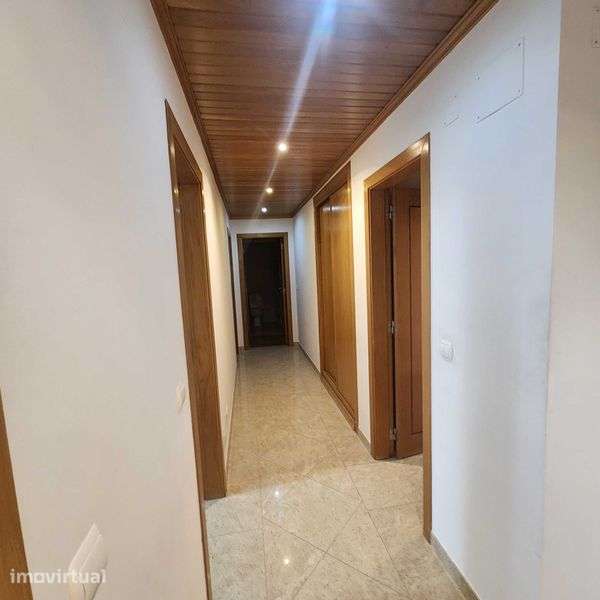 Arrendamento T2 em Ribeirada-Odivelas - Grande imagem: 4/10