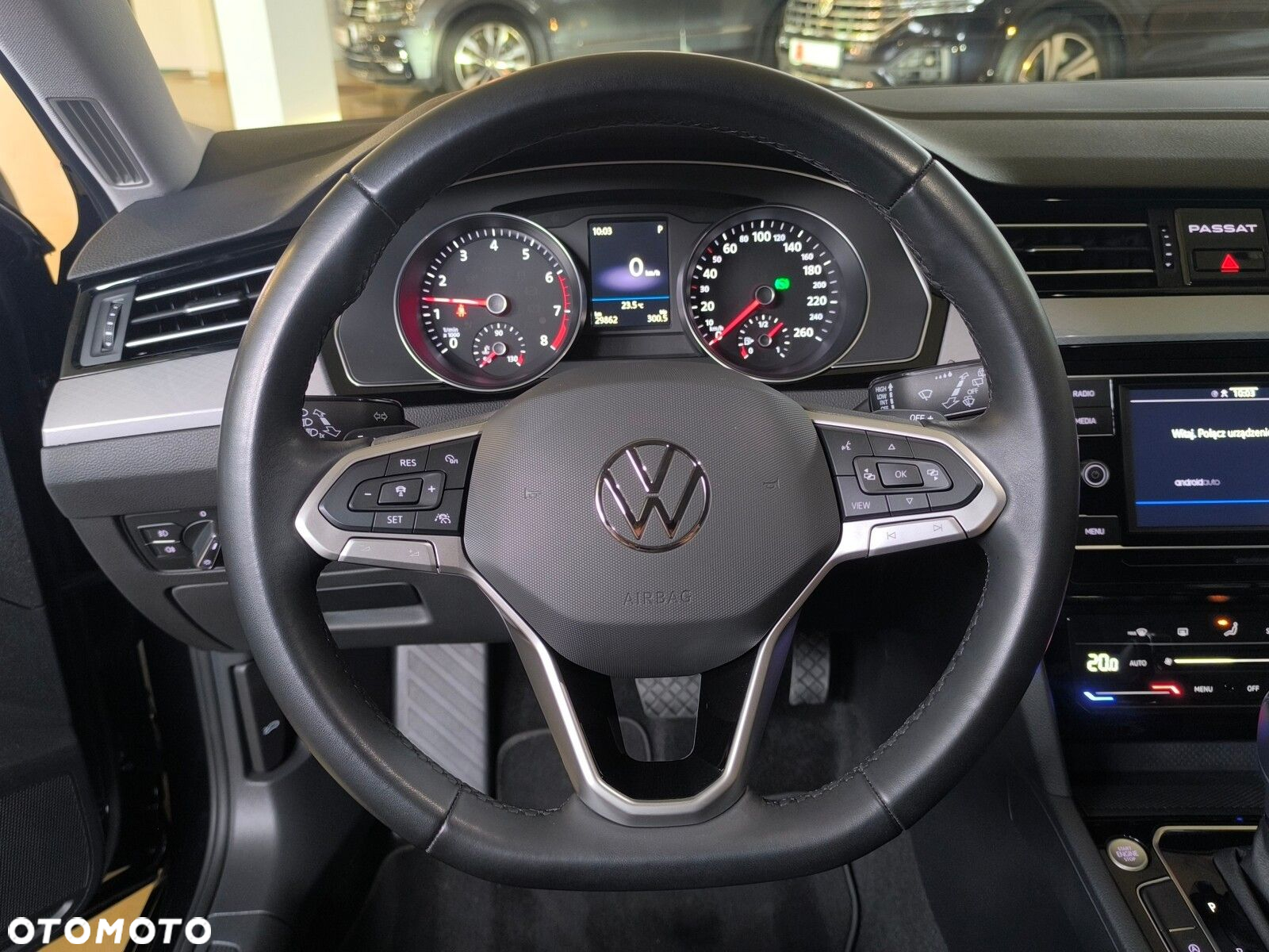 Volkswagen Passat - 16