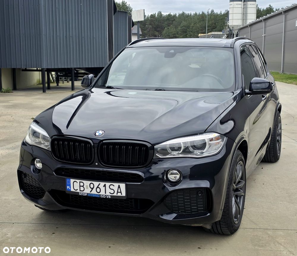 BMW X5 xDrive50i - 12