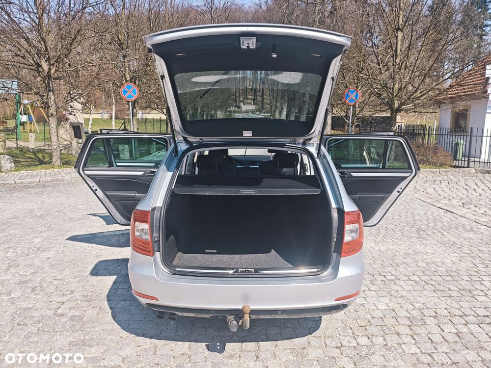 Skoda Superb 1.6 TDI Elegance Greenline - 9