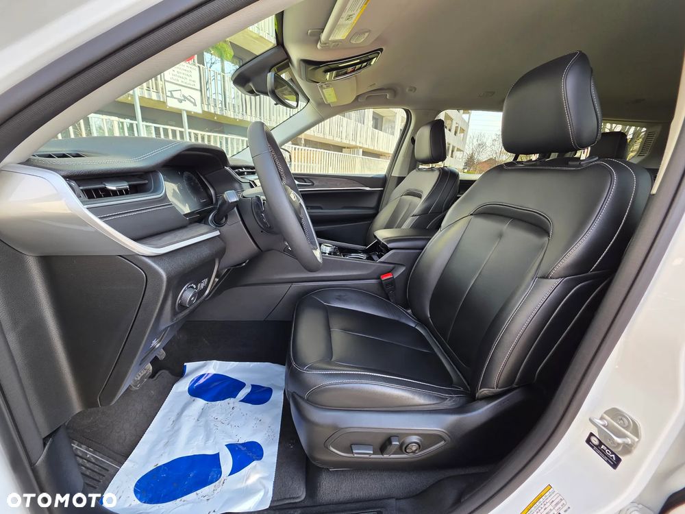 Jeep Grand Cherokee - 5