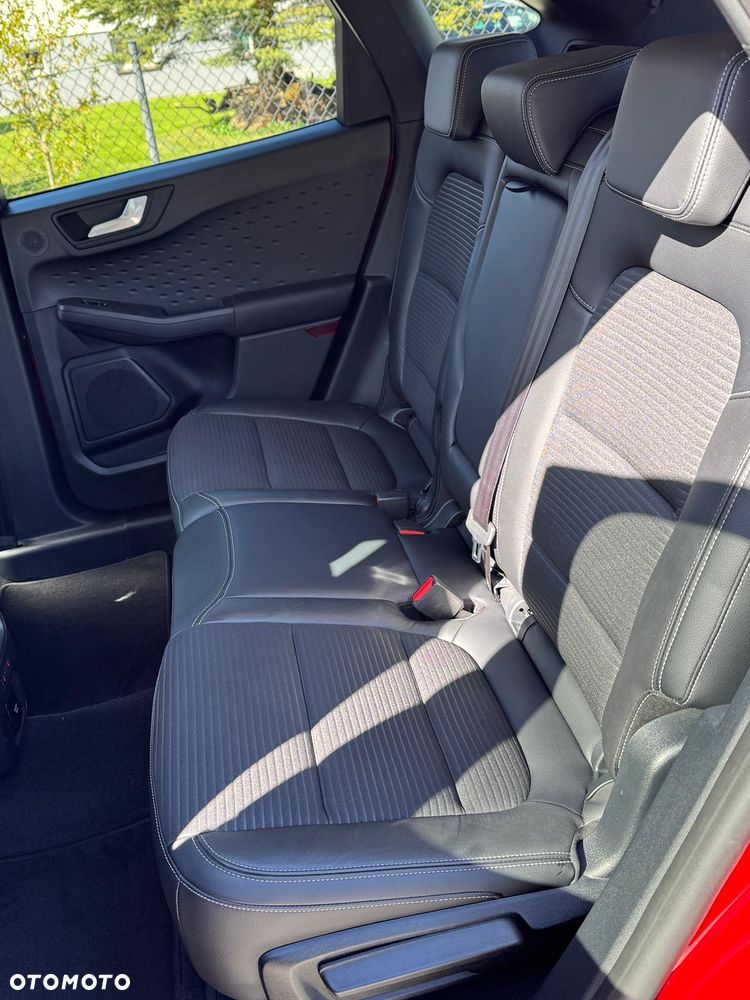 Ford Kuga - 13