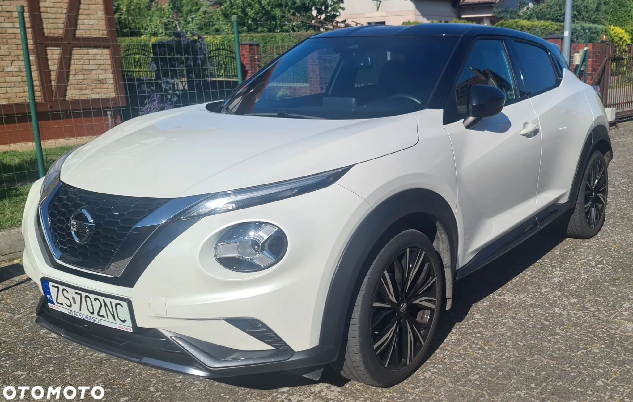 Nissan Juke 1.0 DIG-T N-Design DCT - 1