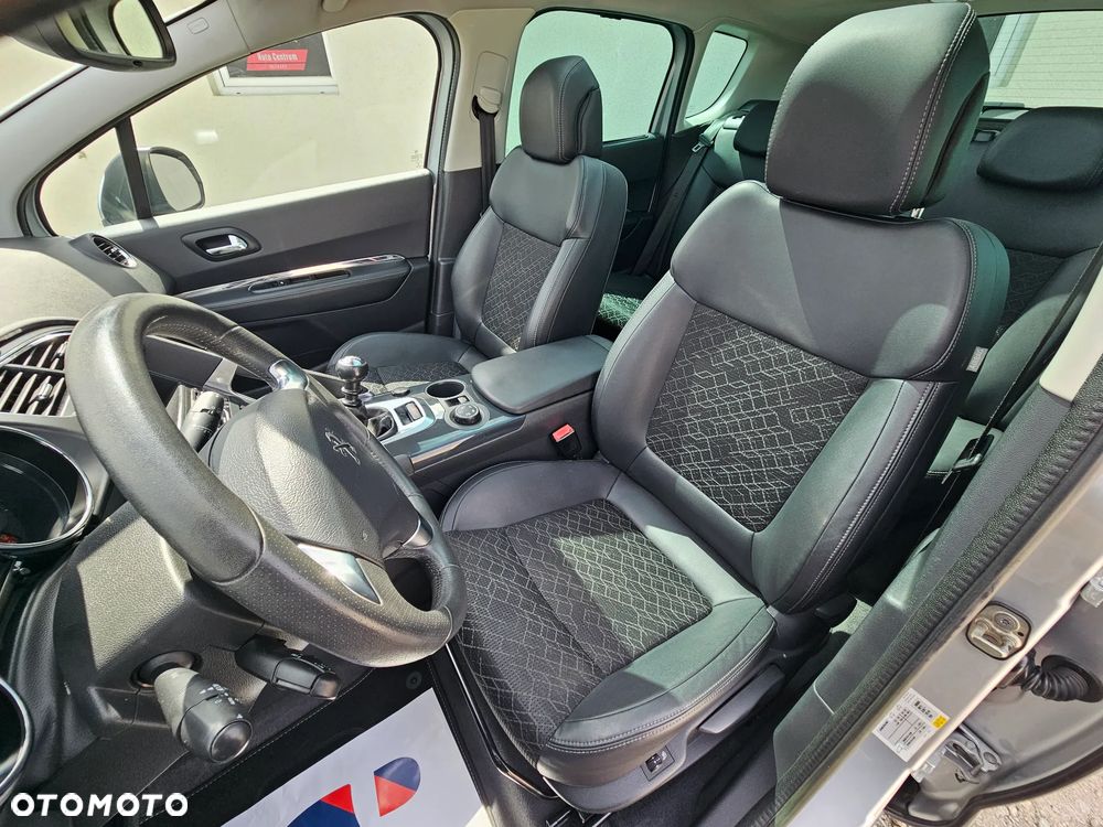 Peugeot 3008 2.0 HDi Premium+ - 9