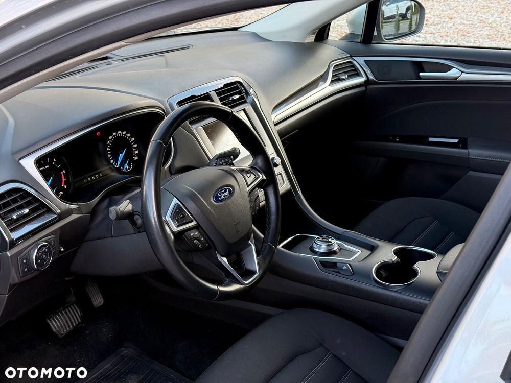 Ford Mondeo - 10