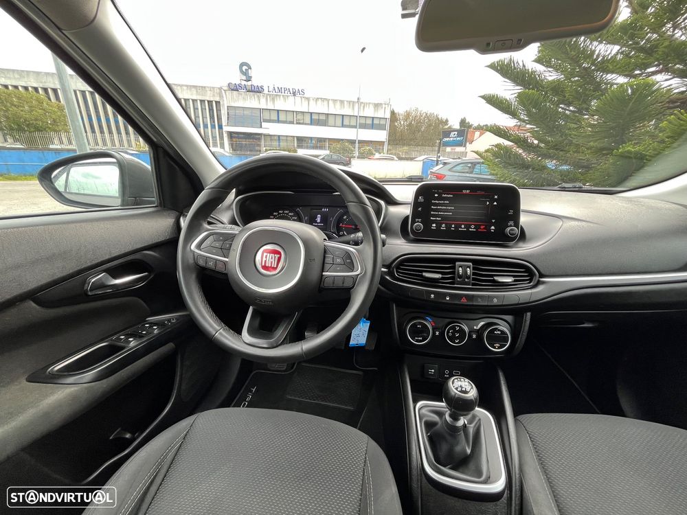 Fiat Tipo Station Wagon 1.6 M-Jet Lounge - 46