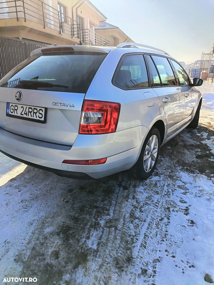 Skoda Octavia 2.0 TDI (Green tec) DSG Ambition - 4