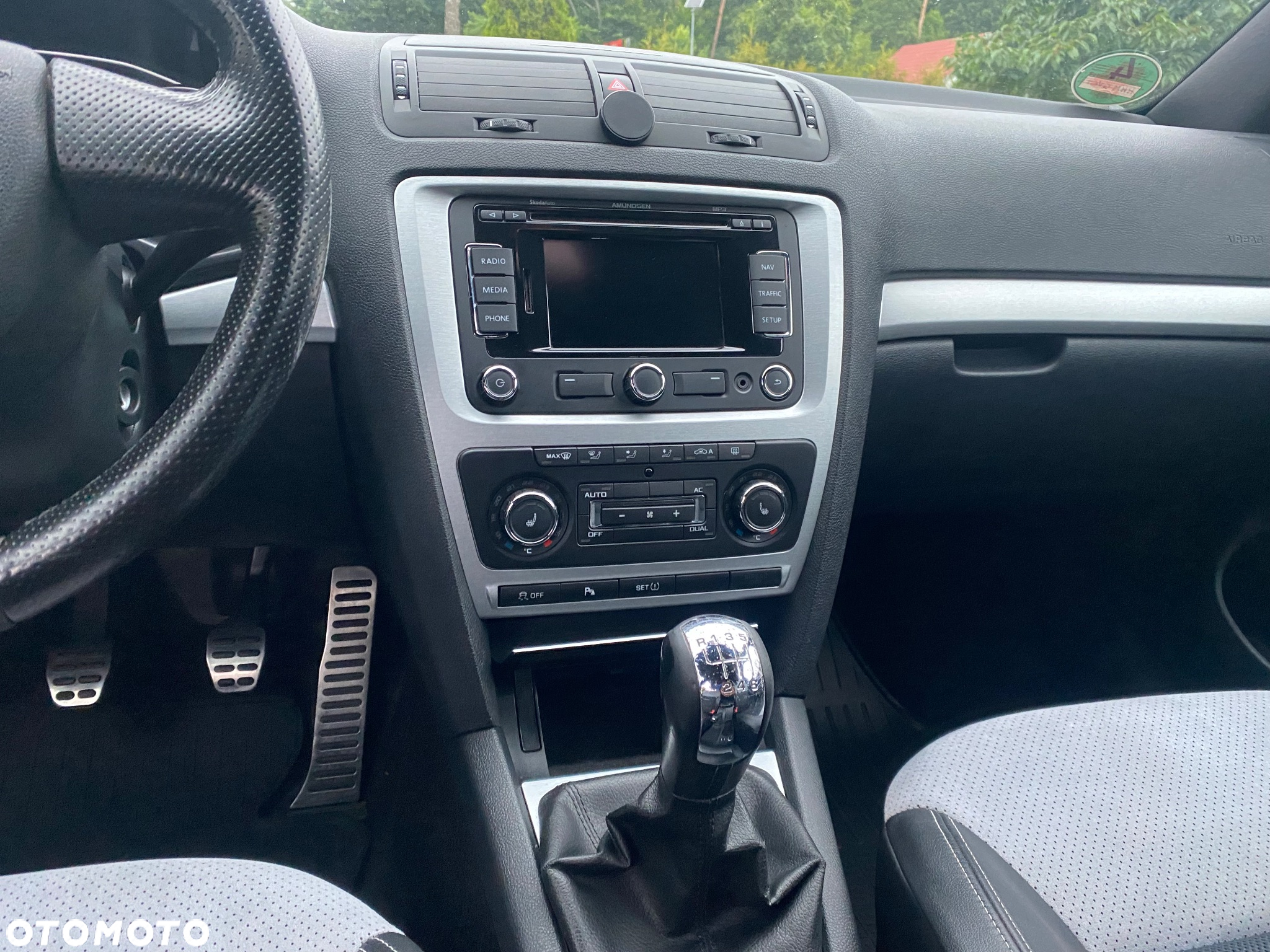Skoda Octavia 2.0 TDI RS - 37