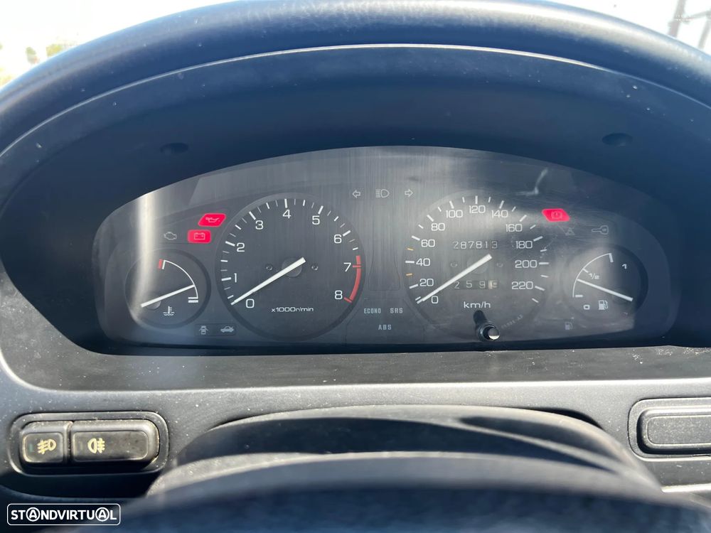 Honda Civic 1.5i LS - 8