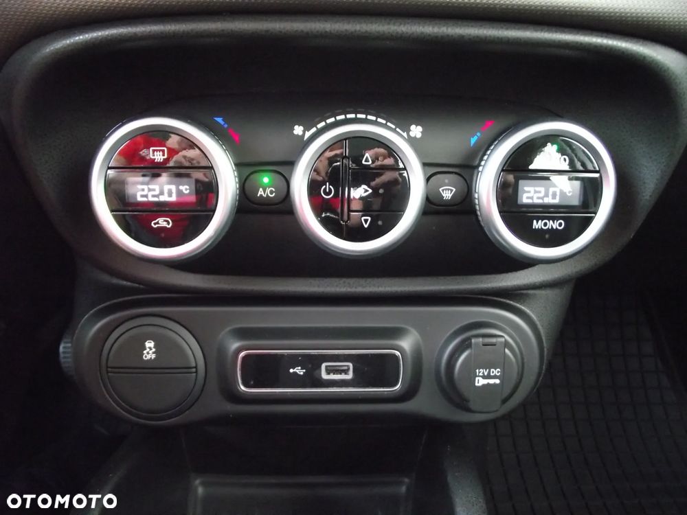 Fiat 500L 1.4 16V Lounge - 29
