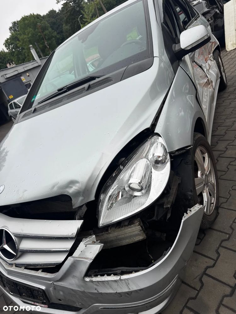 Mercedes-Benz B 180 CDI na części - 4