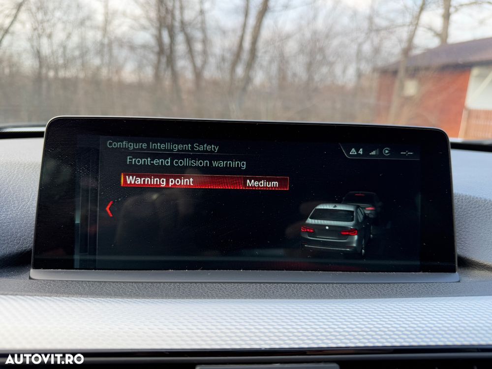 BMW Seria 3 325d M Sport Shadow - 12