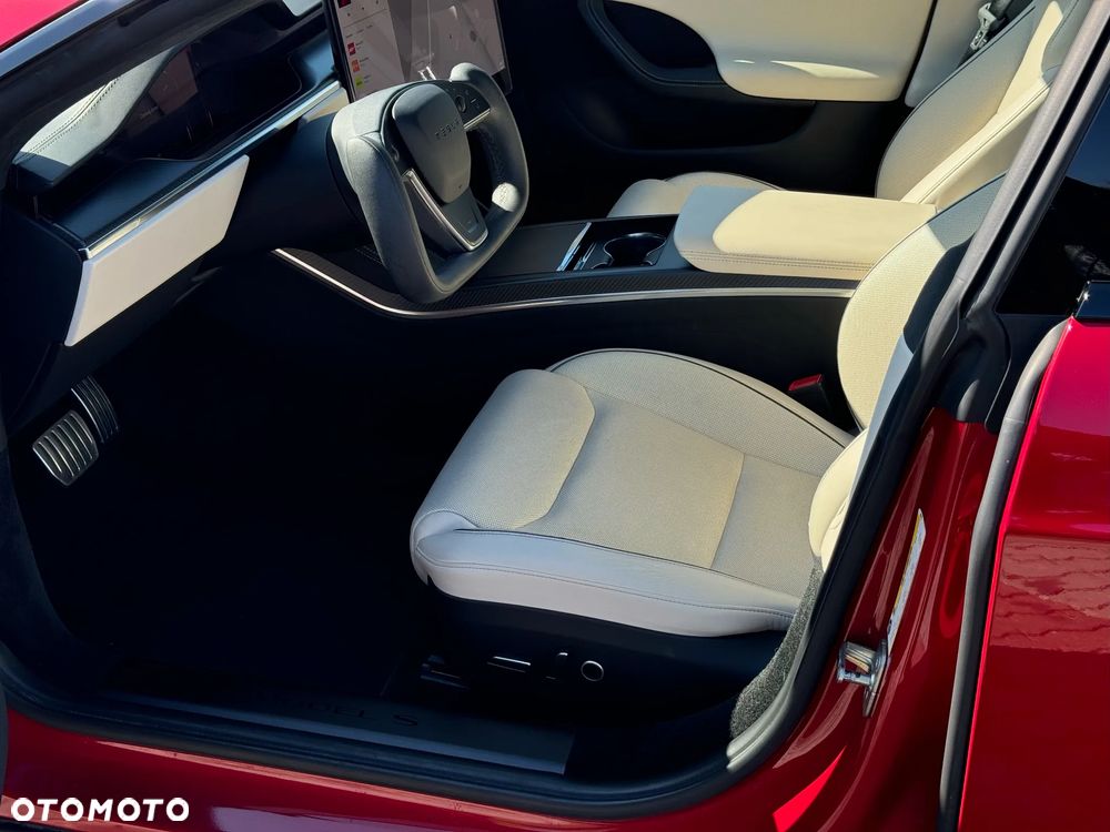 Tesla Model S Plaid - 22