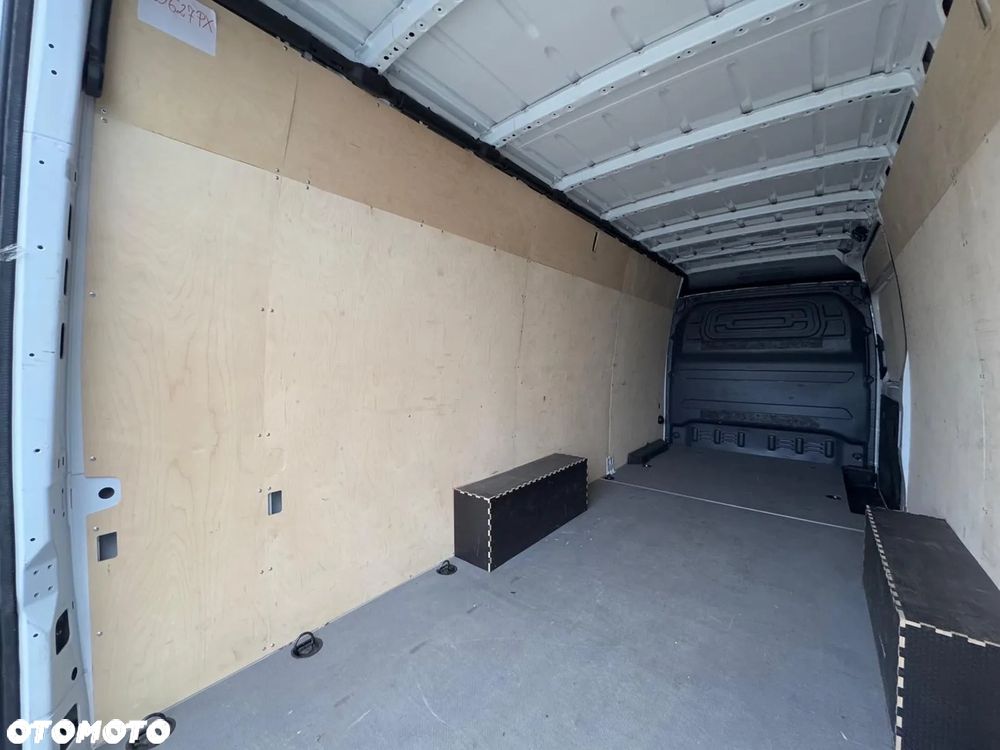 Mercedes-Benz Sprinter 317 - 18