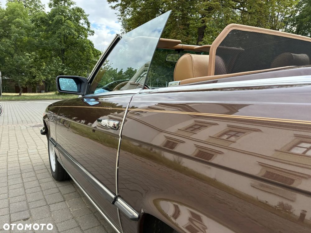 Mercedes-Benz SL - 33