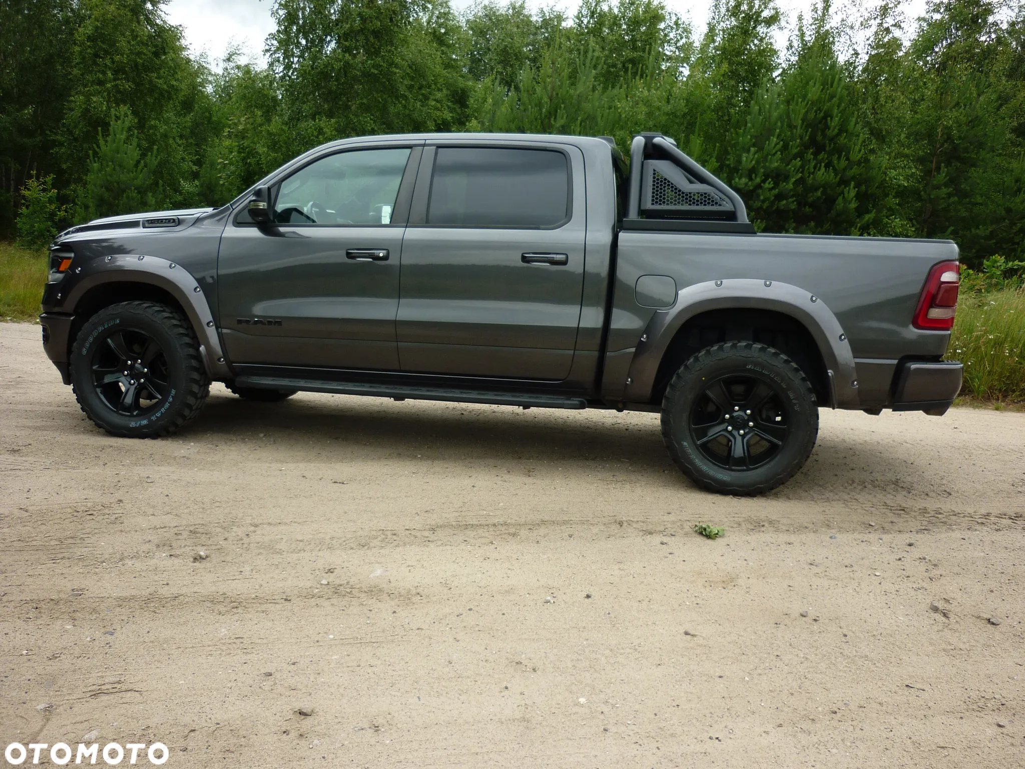 Dodge RAM 1500 5.7 4x4 - 12