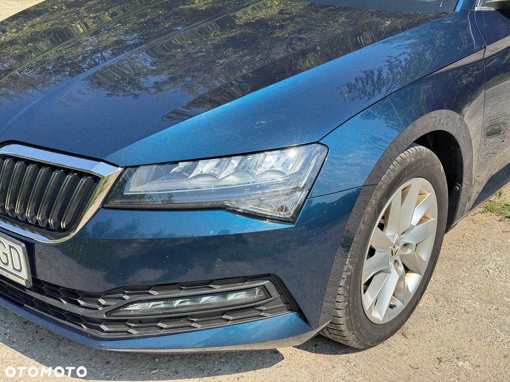 Skoda Superb 2.0 TDI SCR Ambition DSG - 33