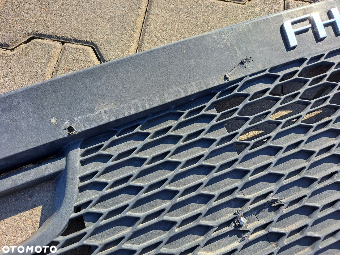 ATRAPA GRILL MASKA KRATKA CHŁODNICY PRZÓD VOLVO FH 4 - 5