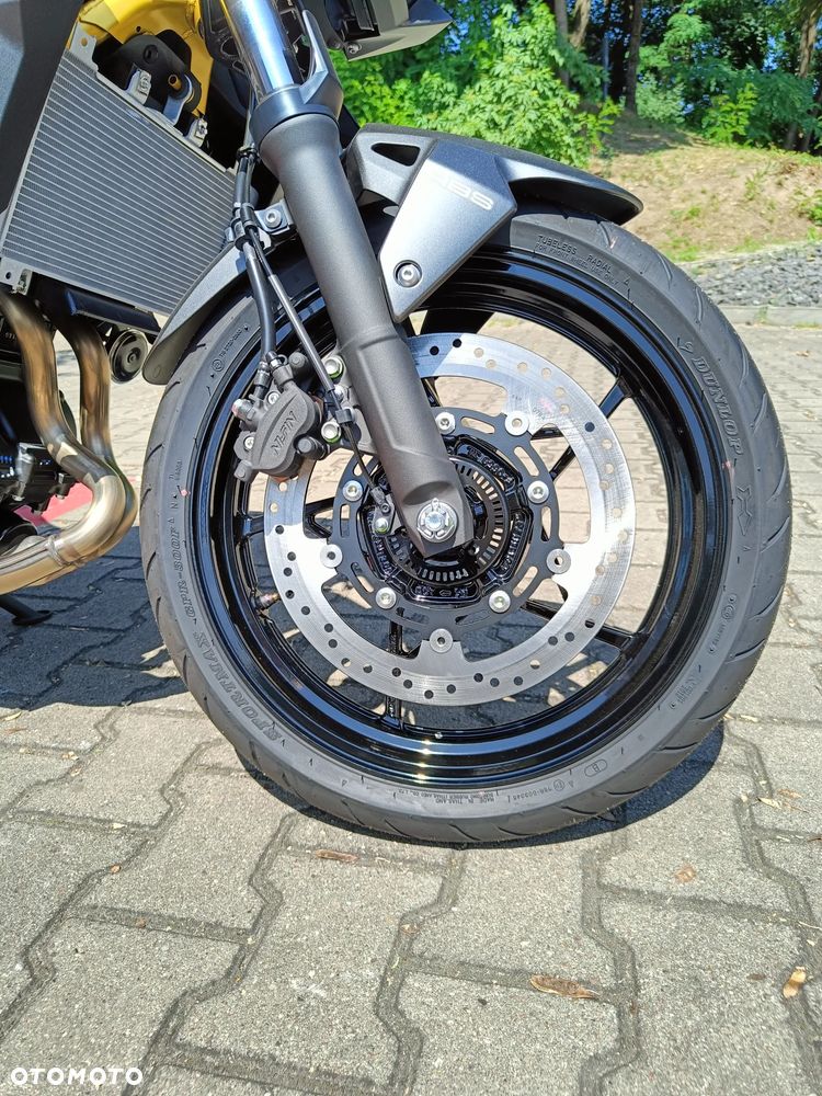 Kawasaki Z - 12