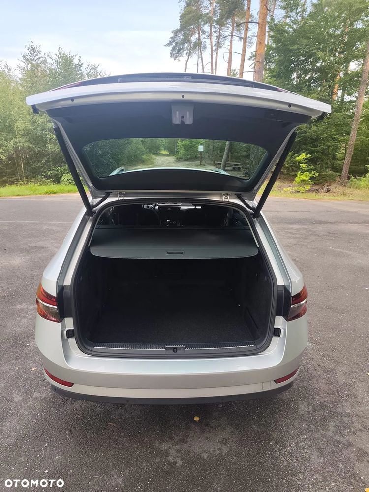 Skoda Superb 1.5 TSI Ambition DSG - 16