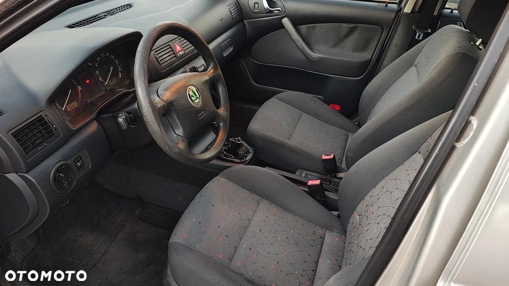 Skoda Octavia 2002 photo 4