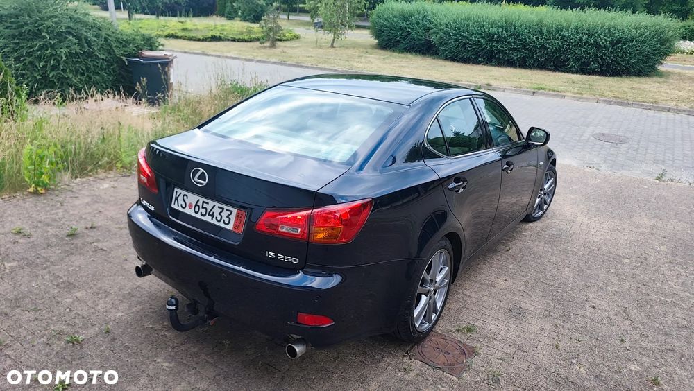 Lexus IS 250 Prestige - 38