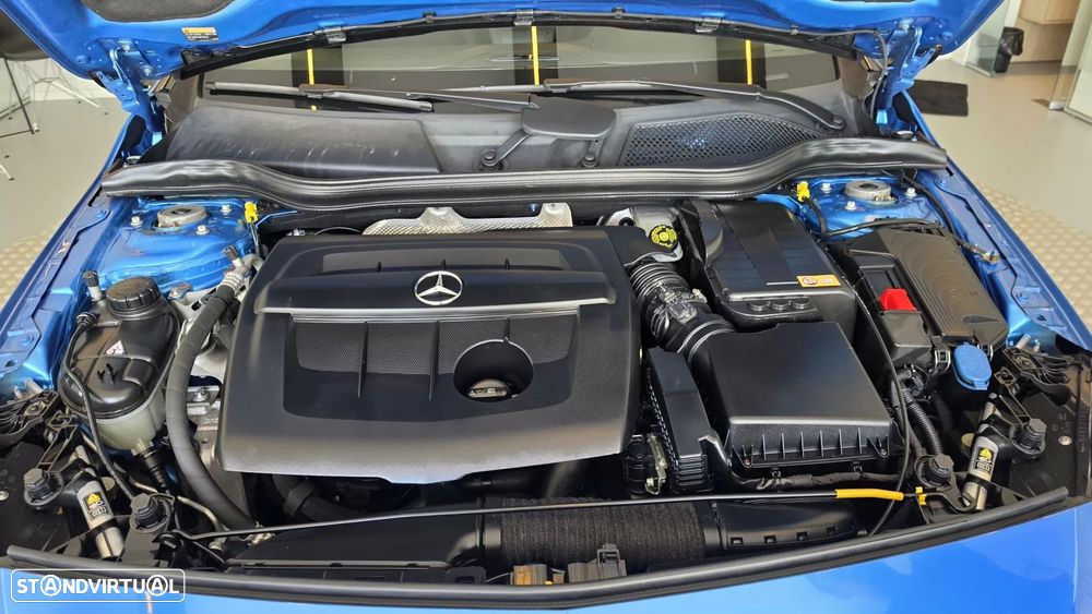 Mercedes-Benz A 180 d AMG Line - 29