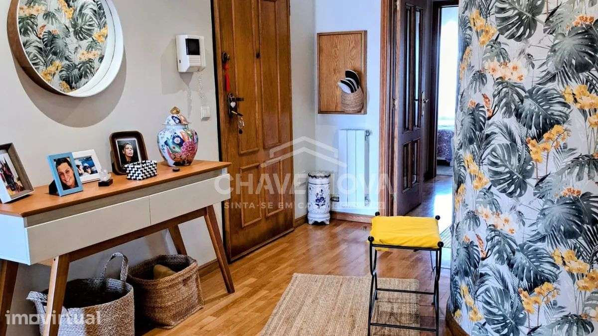 Apartamento T2+1 - Cond. Fechado Vista Mar c/ Piscina - Arcozelo - Grande imagem: 5/31