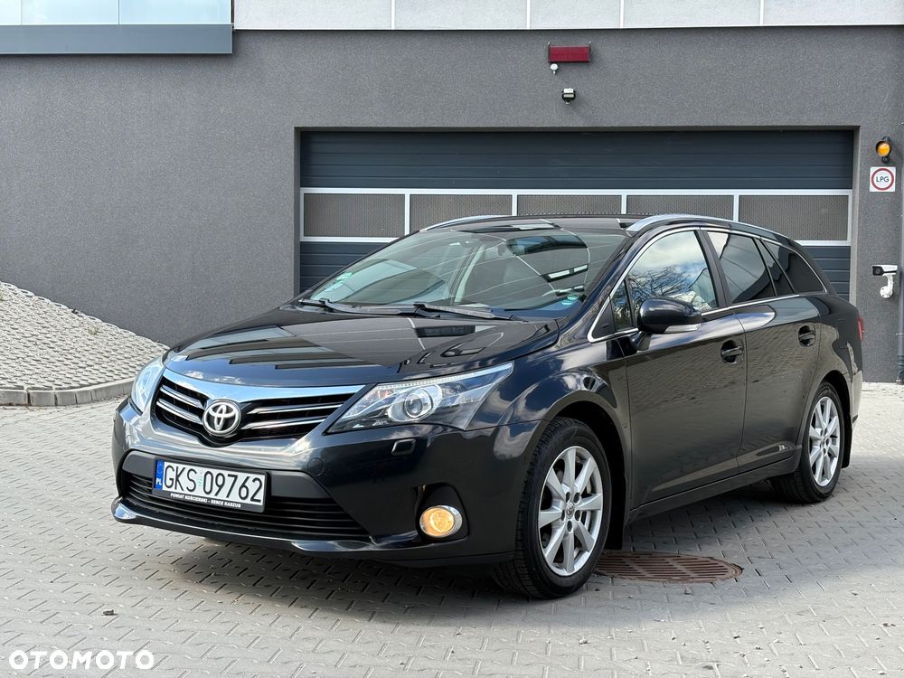 Toyota Avensis 1.8 Sol NAVI - 19