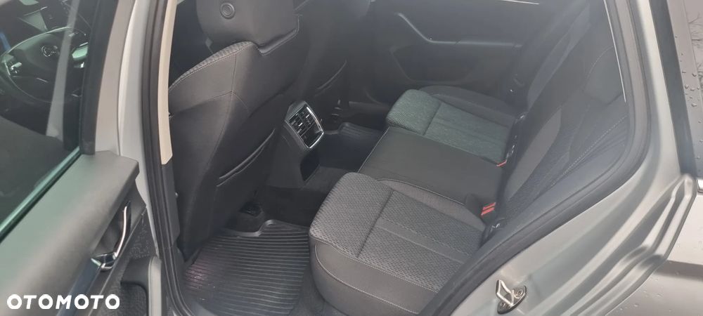 Skoda Octavia 2.0 TDI Style DSG - 10