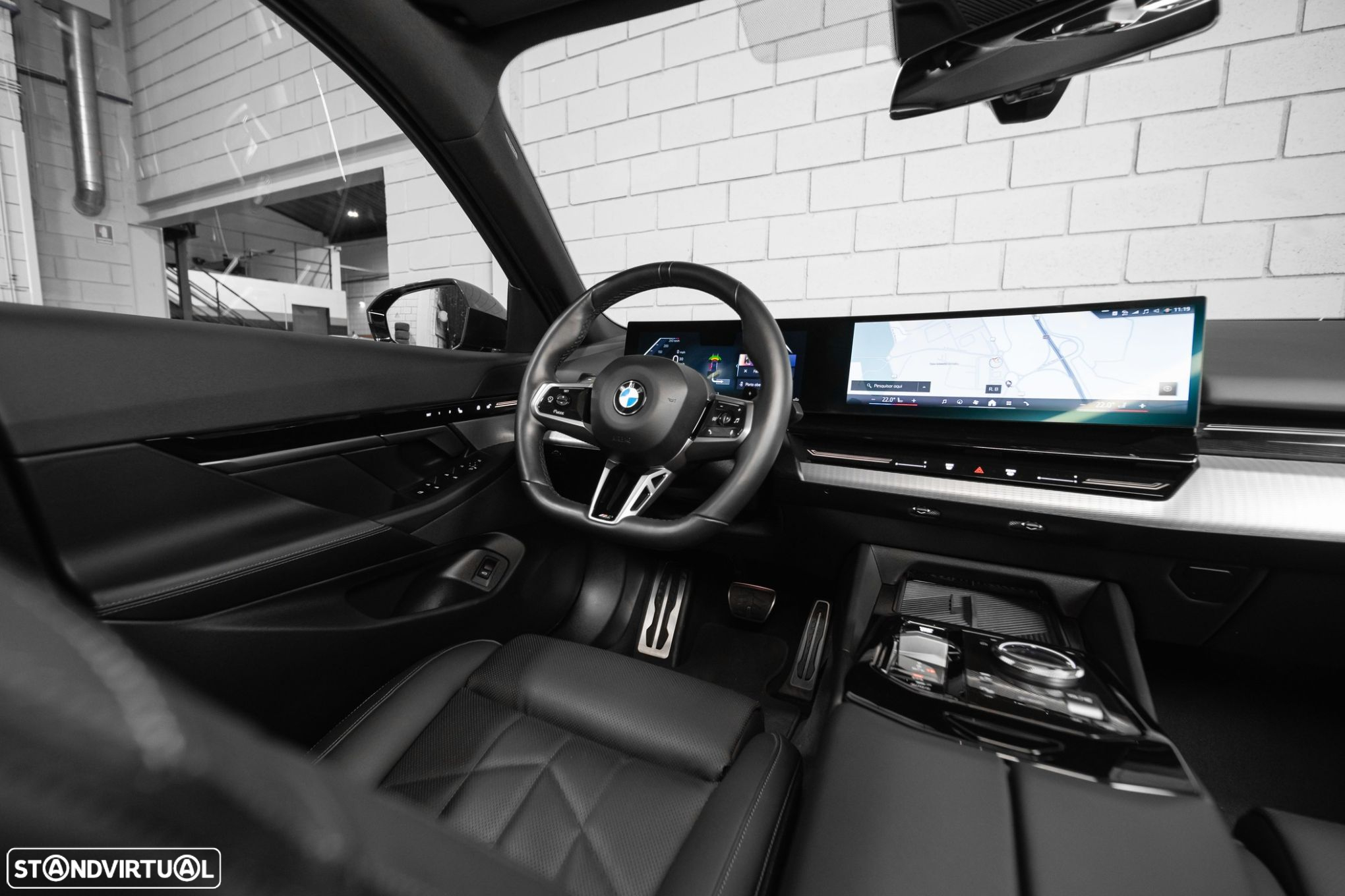 BMW 520 d Pack Desportivo M - 29