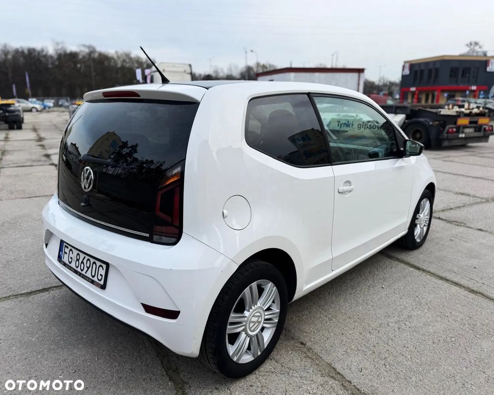Volkswagen up! - 3